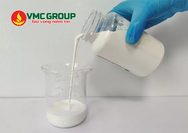 Antifoam có dạng nhũ tương màu trắng