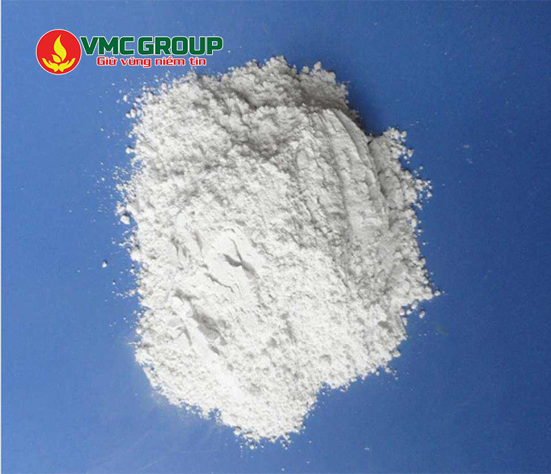Konasil có dạng bột rất mịn màu trắng