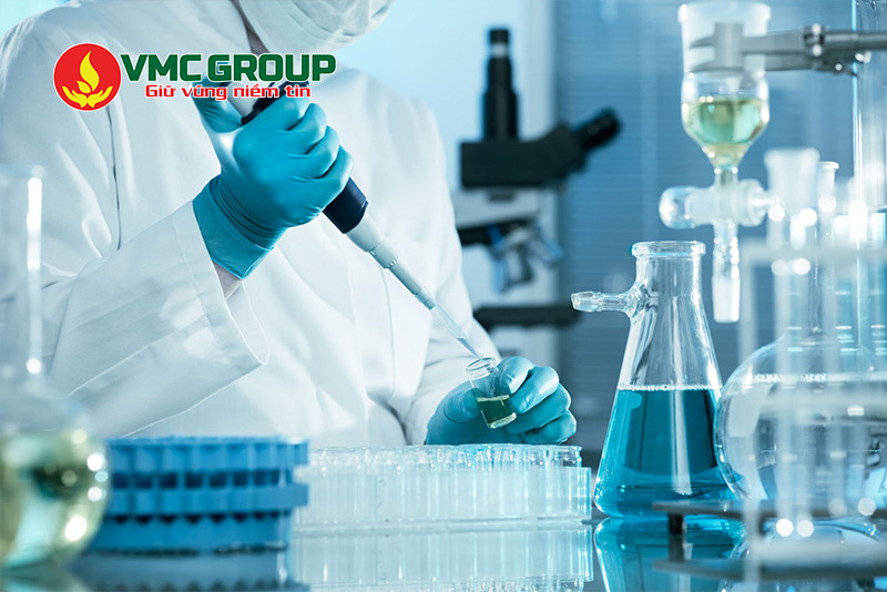 Nước cất là nguyên liệu quan trọng trong sản xuất thuốc