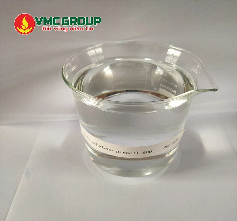 Polyethylene Glycol 600 có dạng lỏng trong suốt