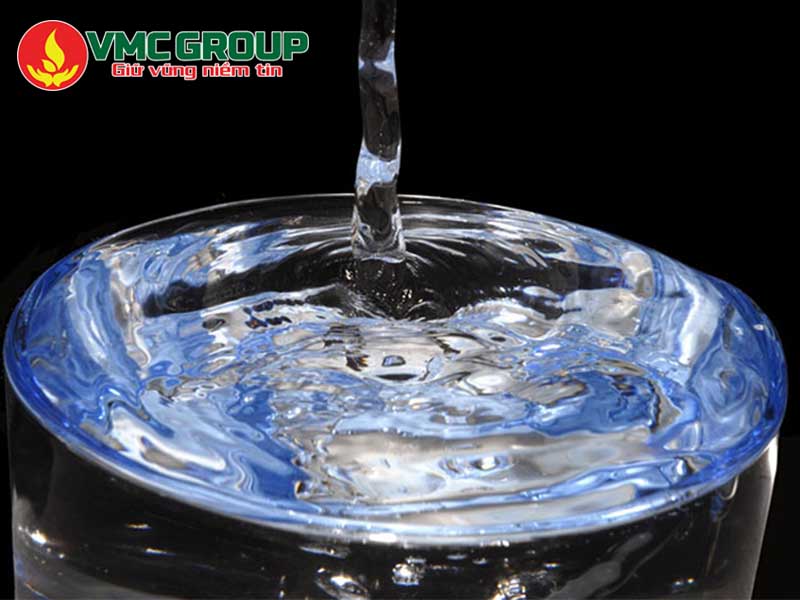 Thủy tinh lỏng có dạng trong suốt và nhớt