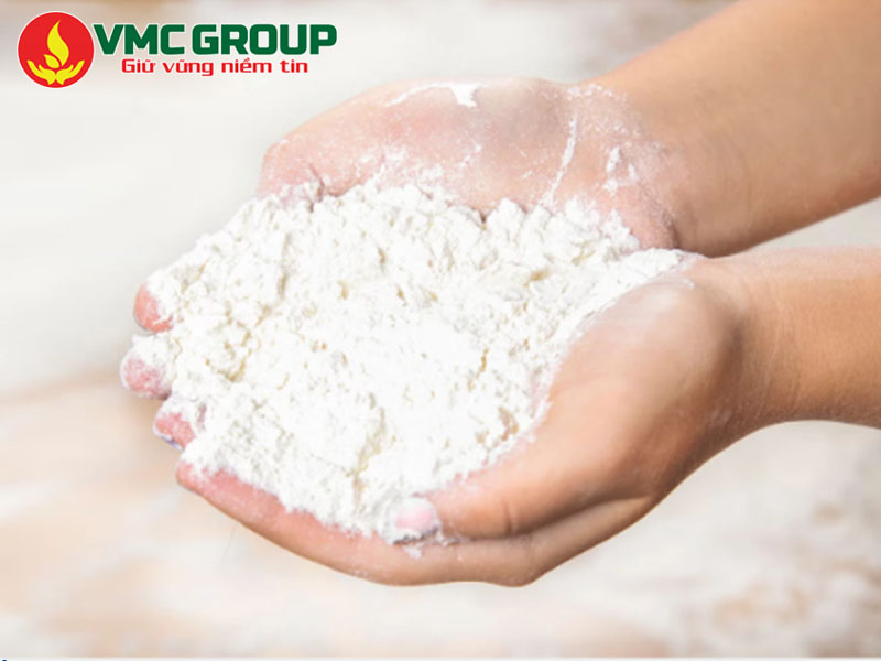 Bột Talc có dạng bột mịn màu trắng