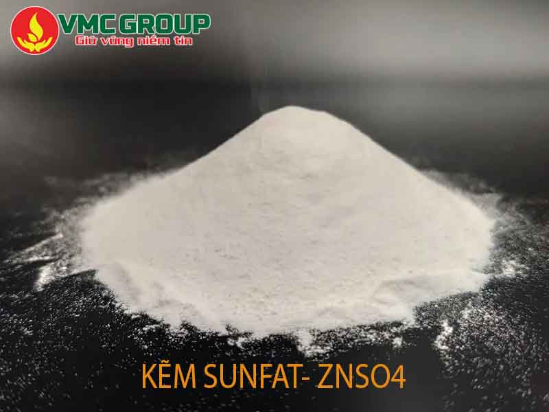 Kẽm sunfat có dạng tinh thể màu trắng